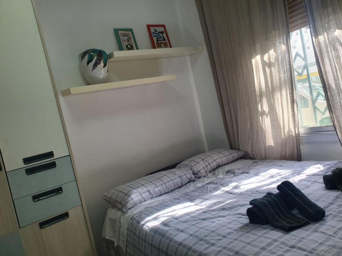 Studio Or Rooms With Private Bathroom Or Rooms With Shared Bathroom Barcelona Exterior foto